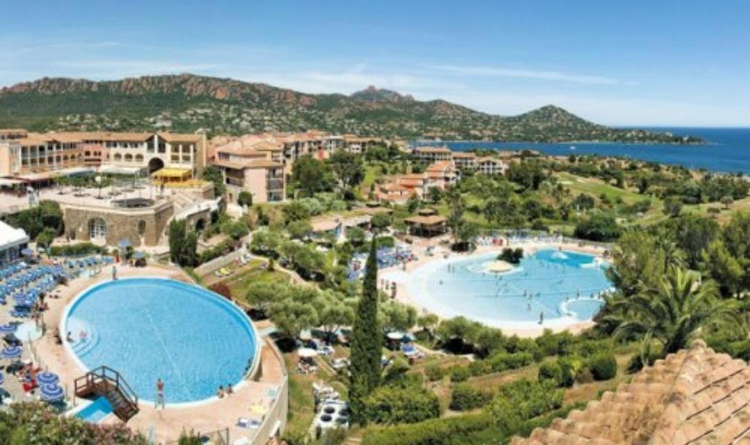 Superbe Appartement Avec Vue Mer Et Piscine Saint-Raphaël 외부 사진